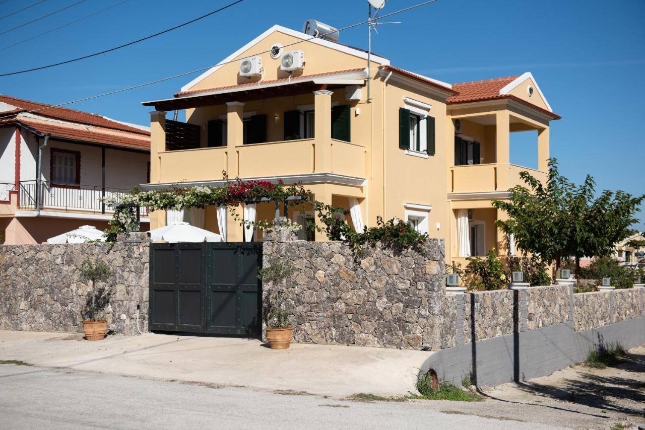 Casa Dell Amore Petrití Exteriér fotografie